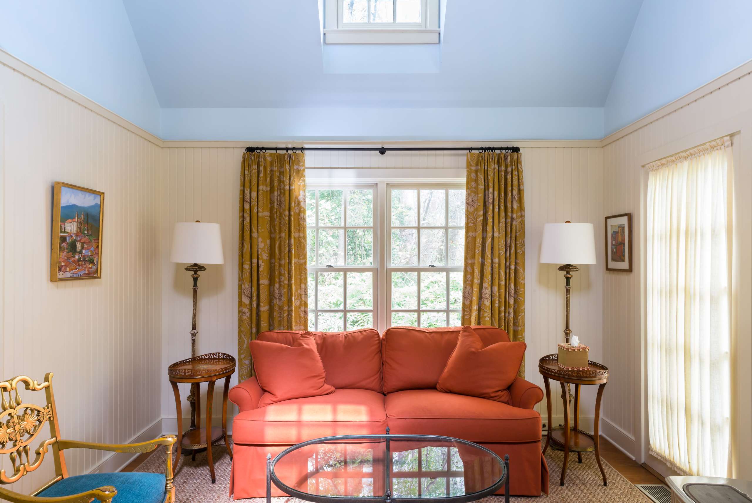 Blue Ridge Cabin (Living Room)