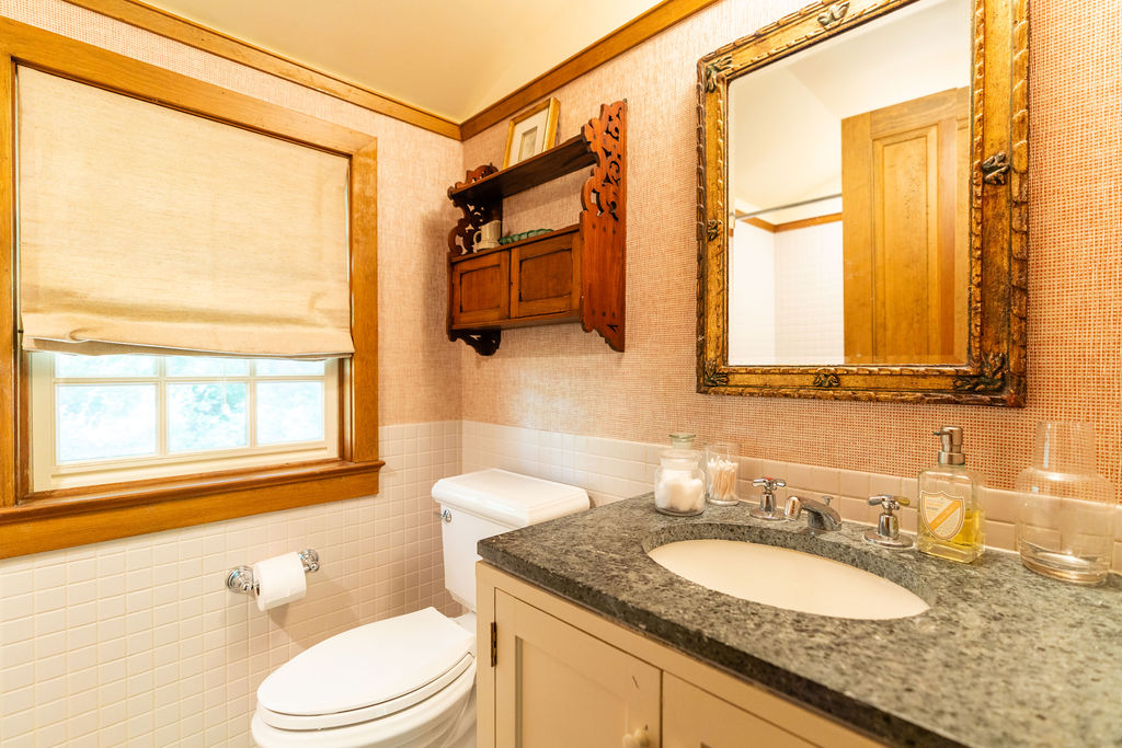 Piedmont Cabin Bathroom