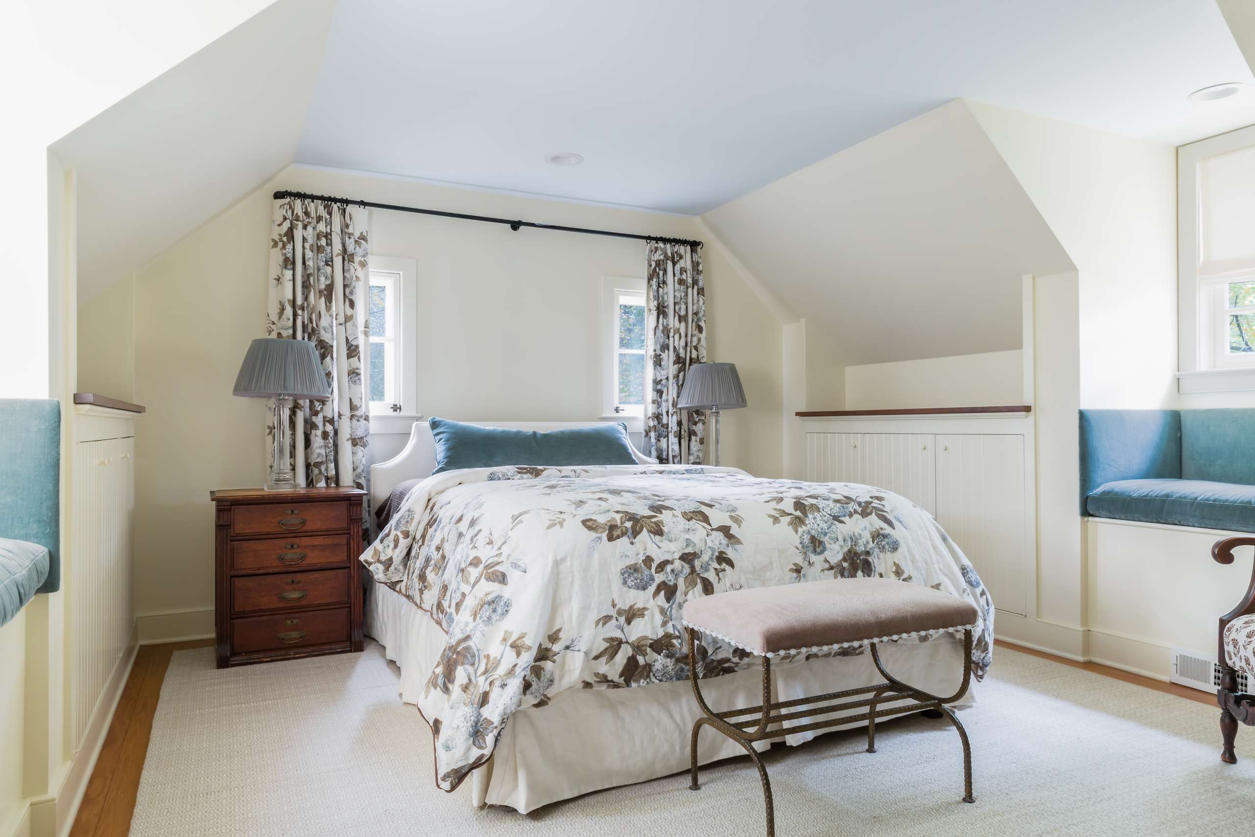 Piedmont Cabin Upstairs Bedroom